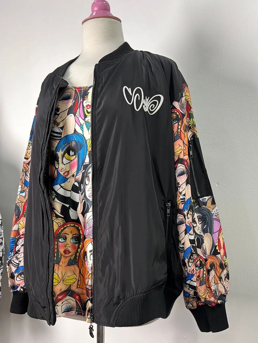 2018 Windbreaker ColorFull Collage Sleeves L/XL