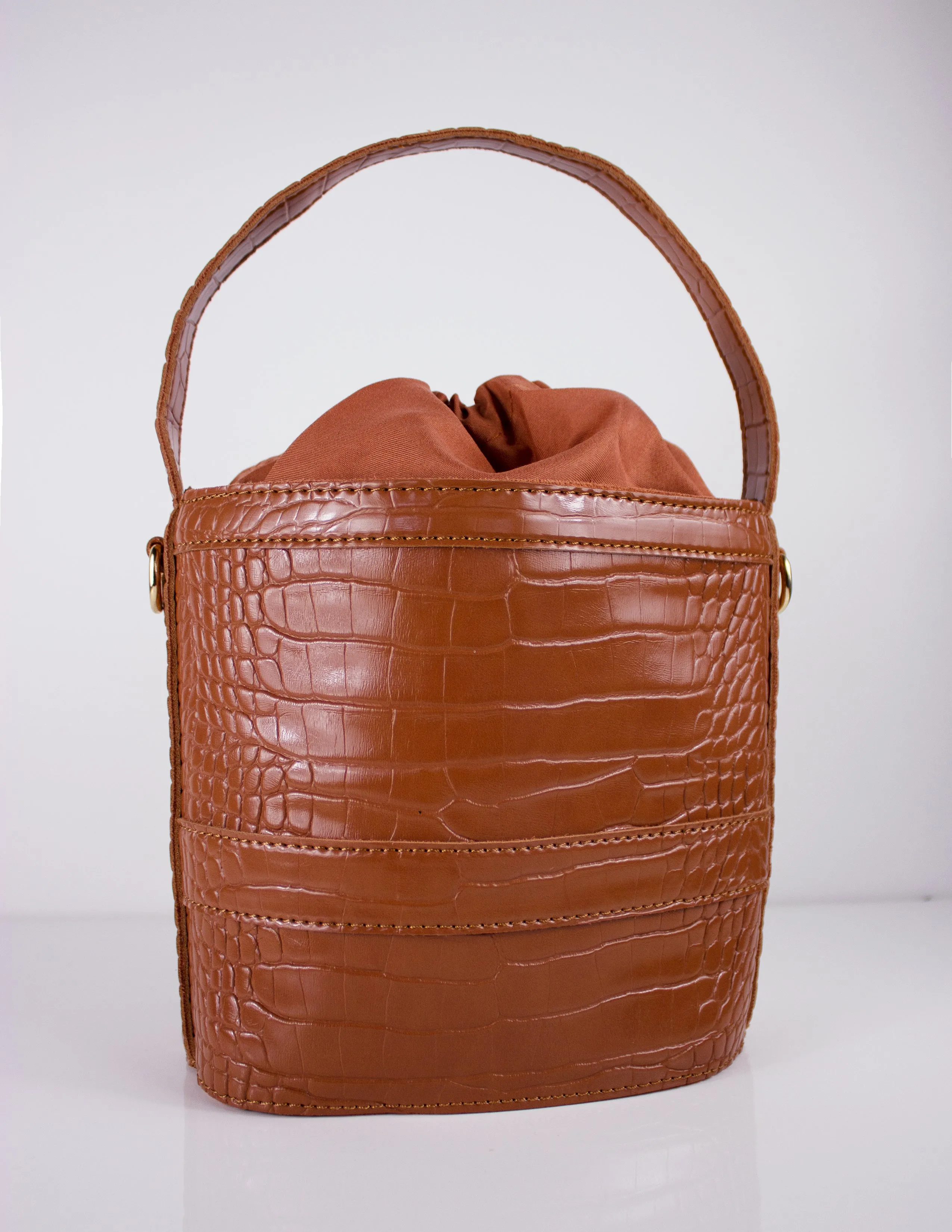 ASTATINE BUCKET BAG- CARAMEL