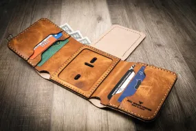 Badge Trifold Wallet - Saddle Tan