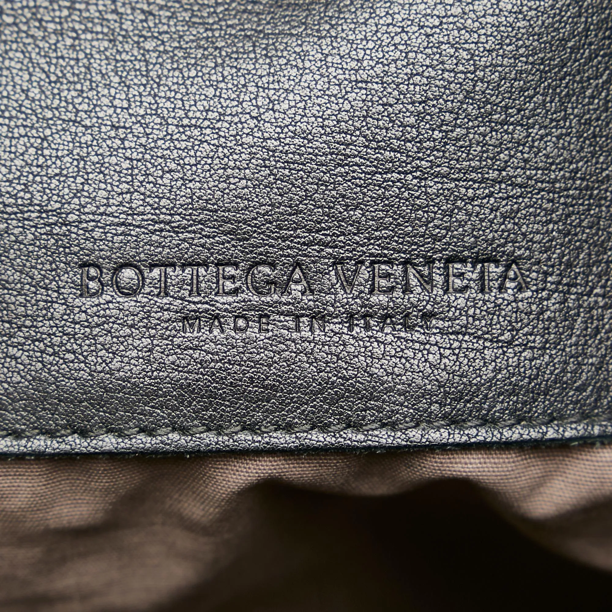 Bottega Veneta Leather Crossbody Bag (SHG-27960)