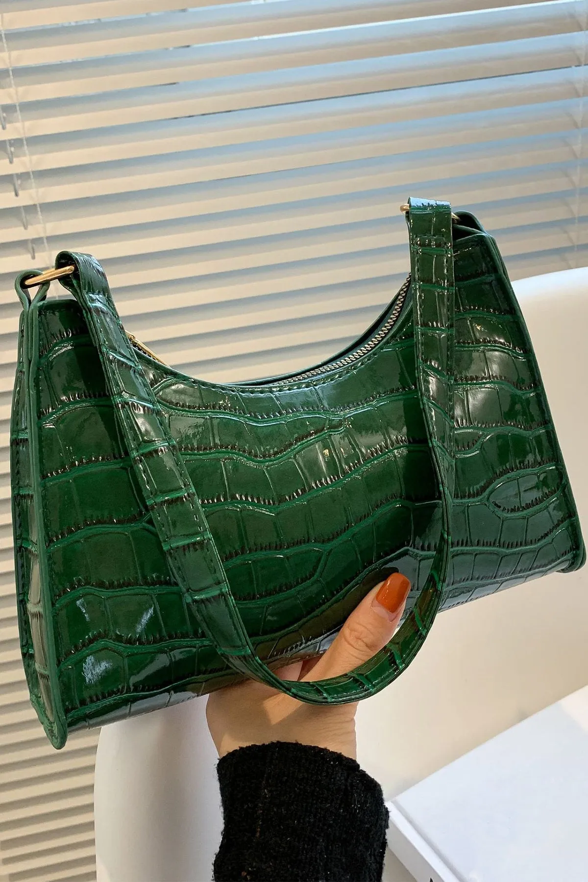 Green Vintage Baguette Bag - P22 - WHB0010