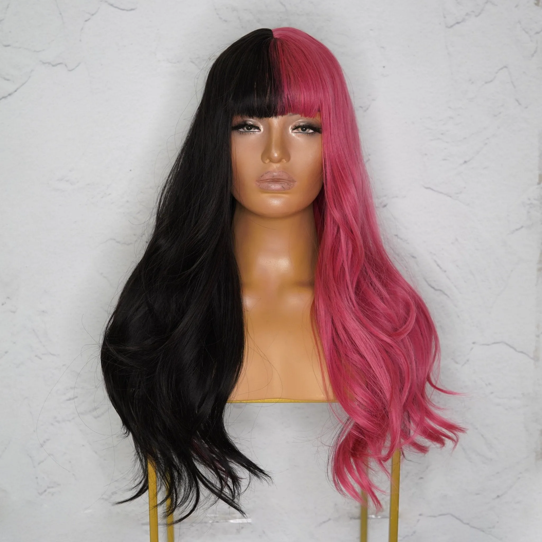 LEXY Two Tone Fringe Wig