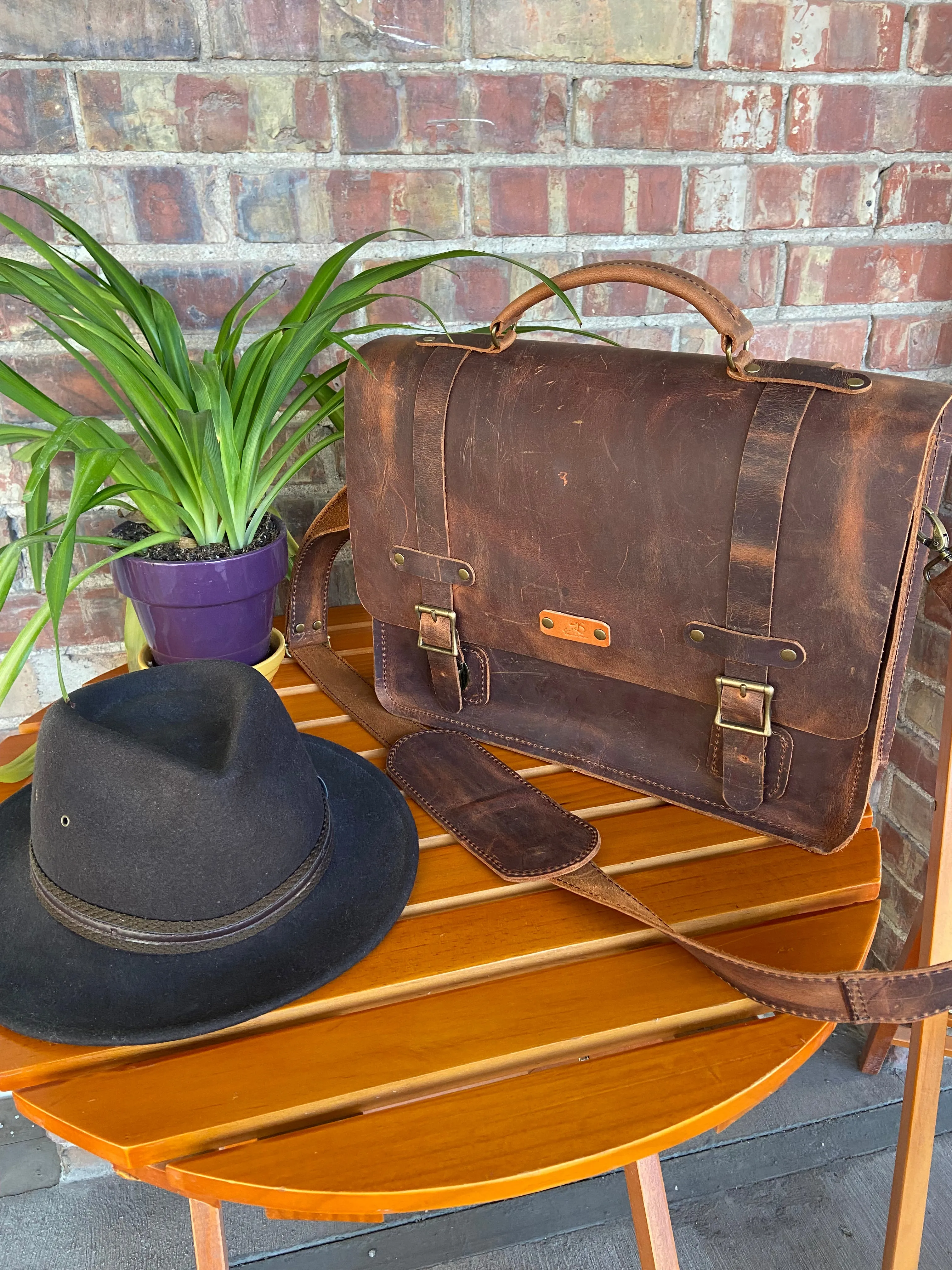 Med. Vintage Messenger Bag