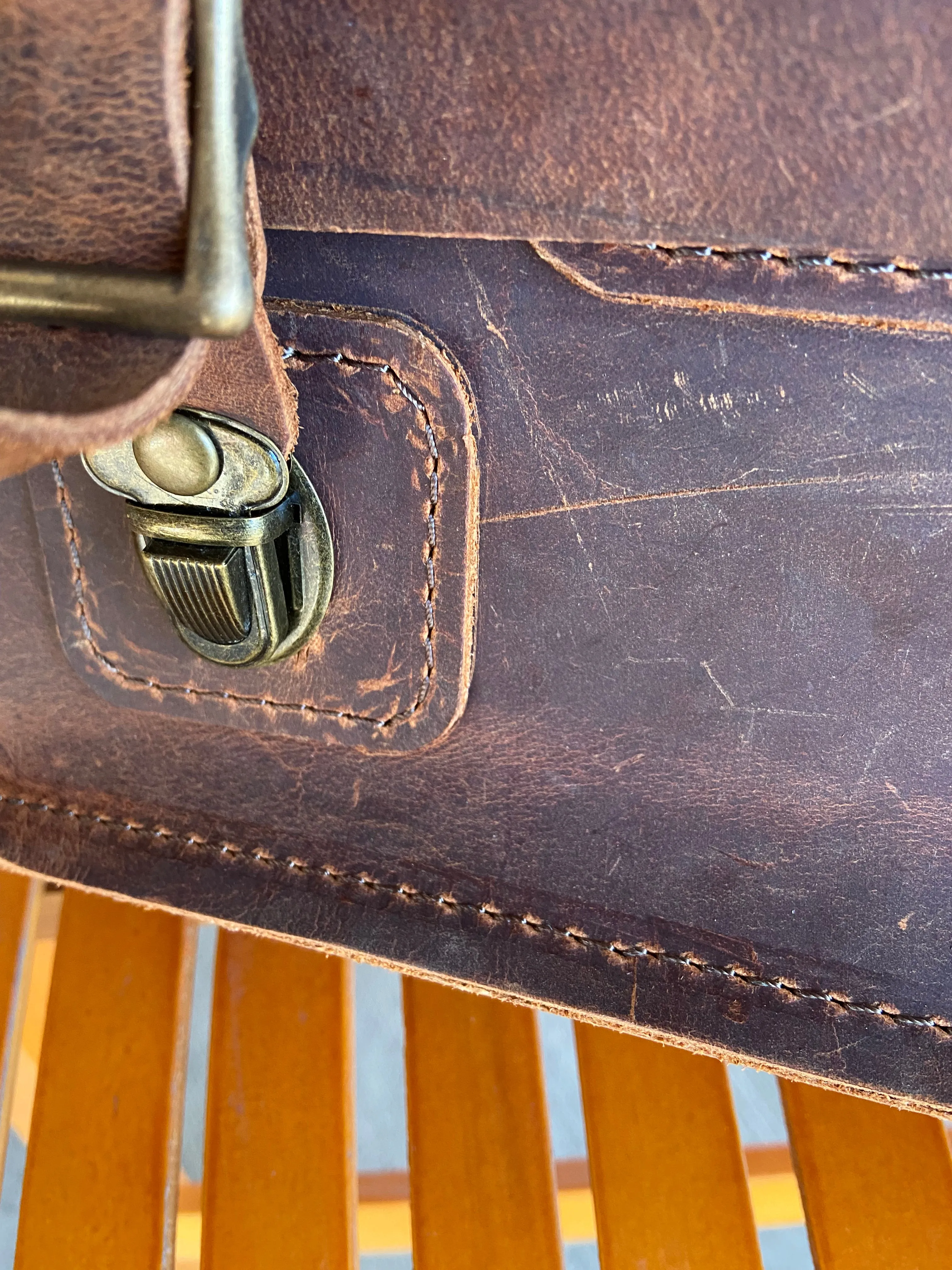 Med. Vintage Messenger Bag