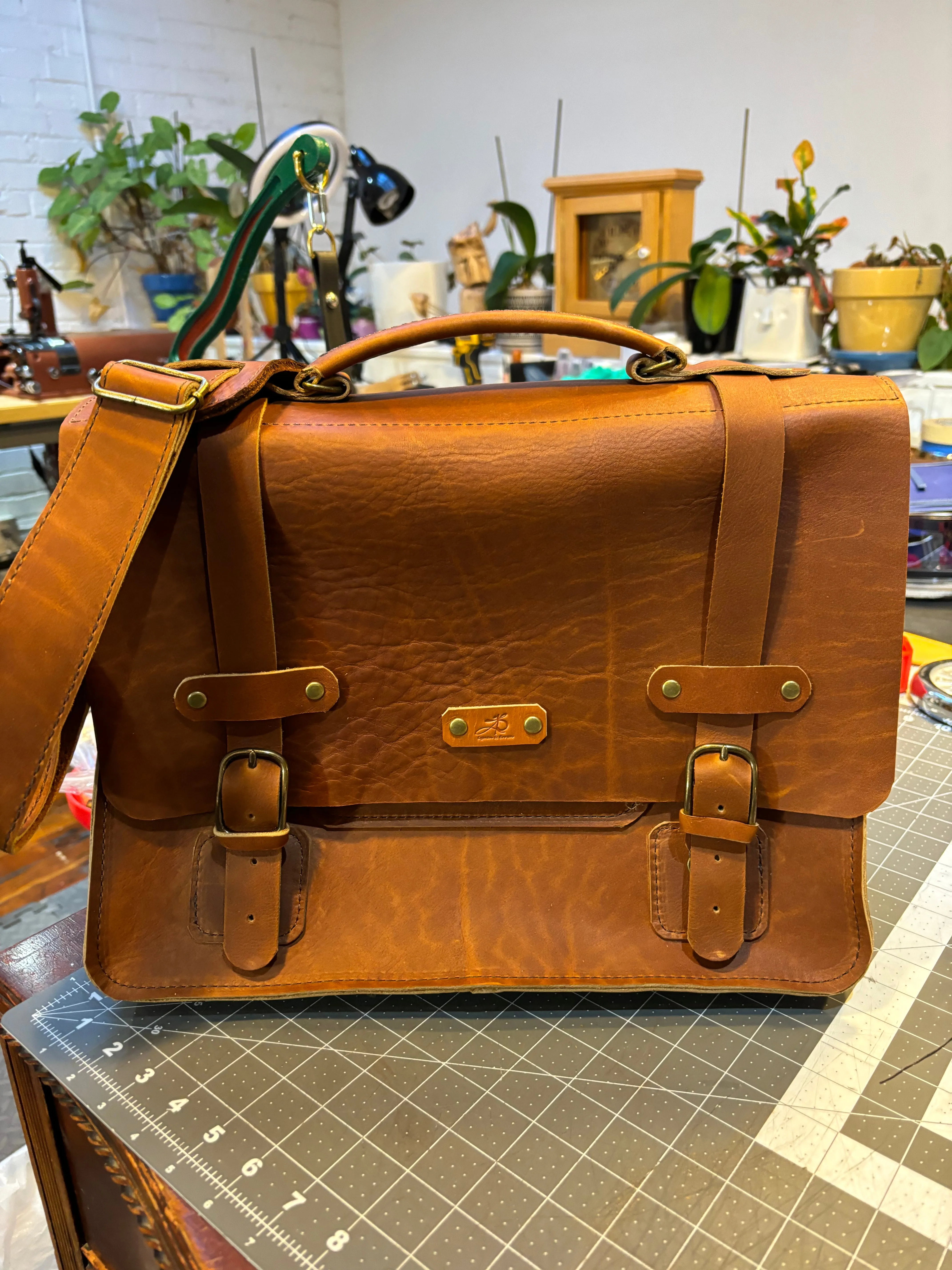 Med. Vintage Messenger Bag