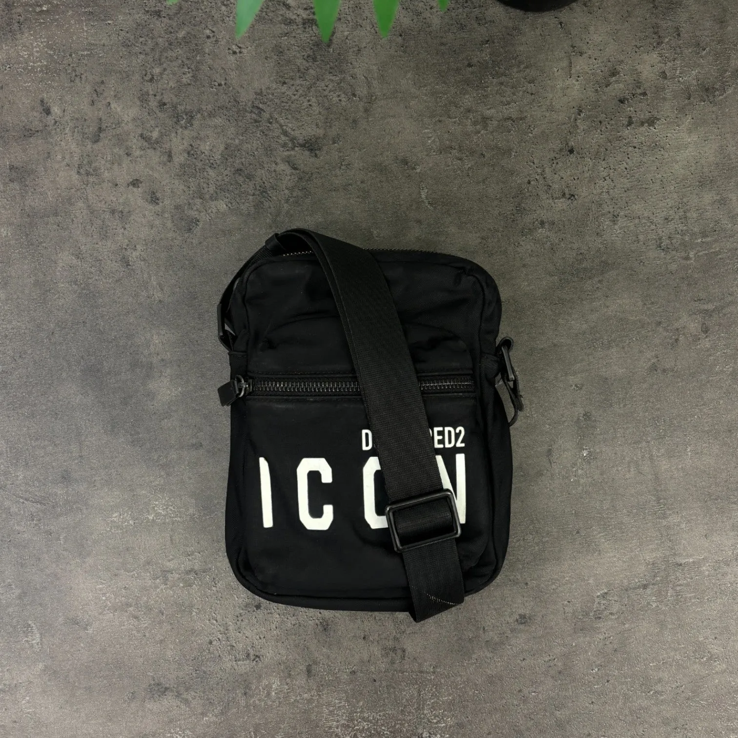 Men's Icon Messenger Bag Black