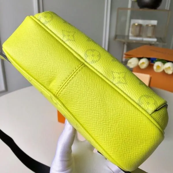 Outdoor Bumbag/belt Bag M30251 Yellow 2019 Collection