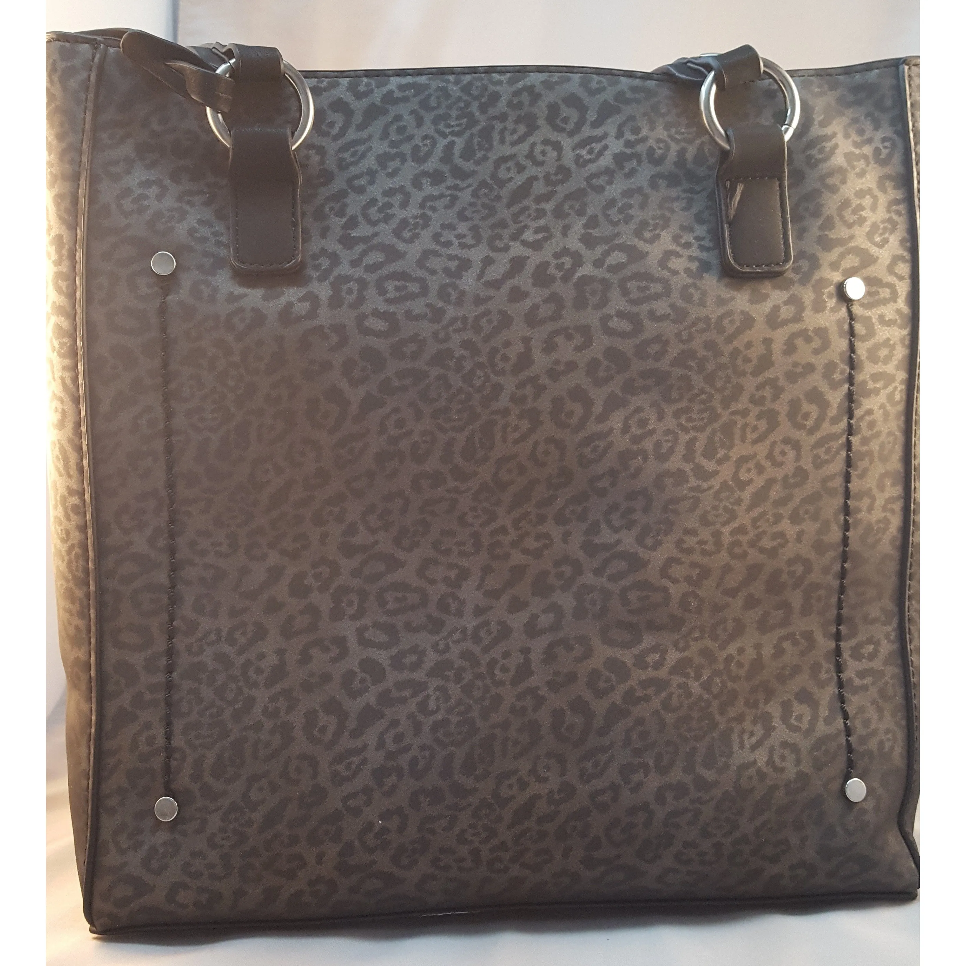 Simply Noelle Luxe Leopard Shoulder Bag