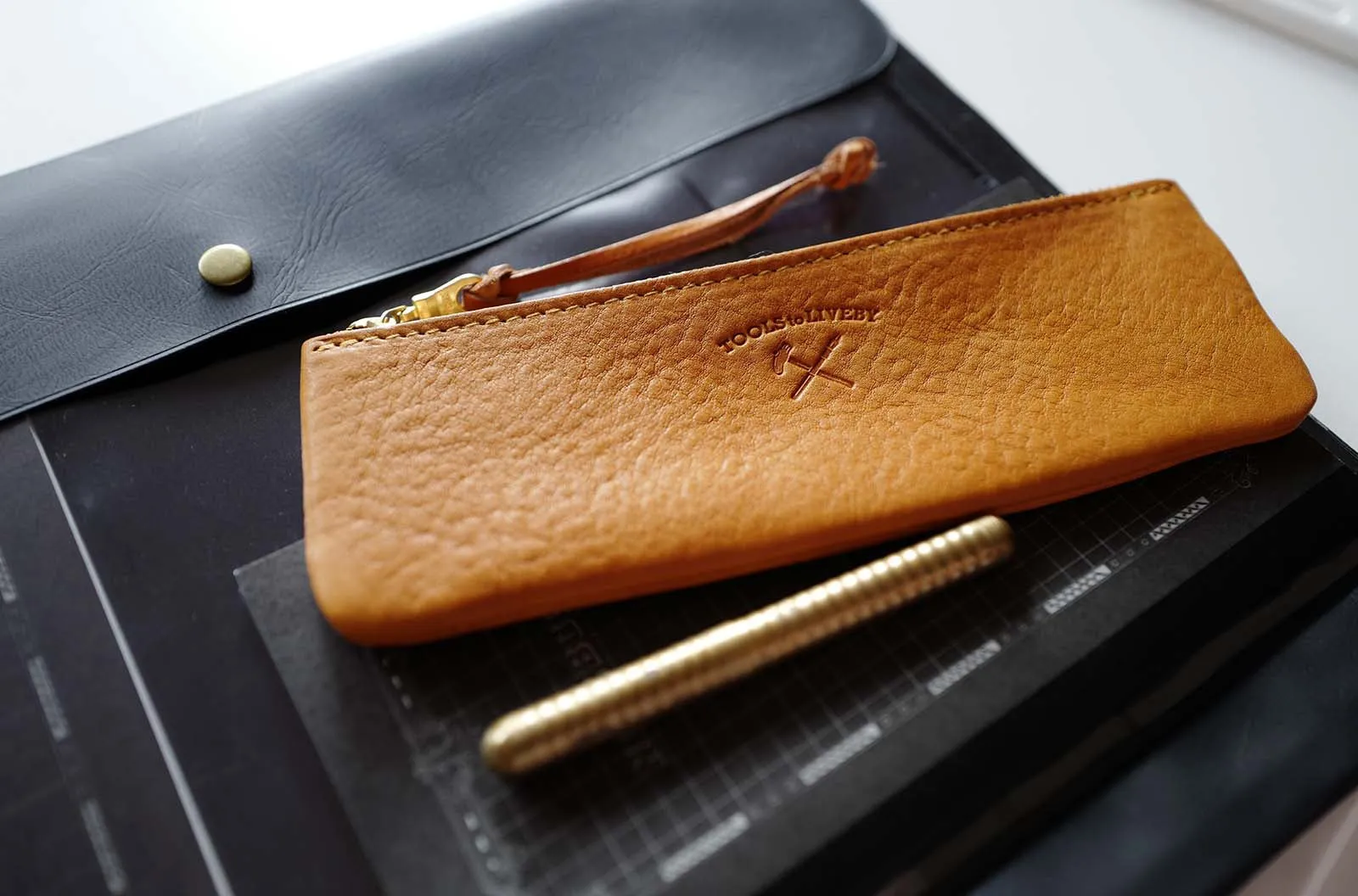 Small Leather Case - Tan