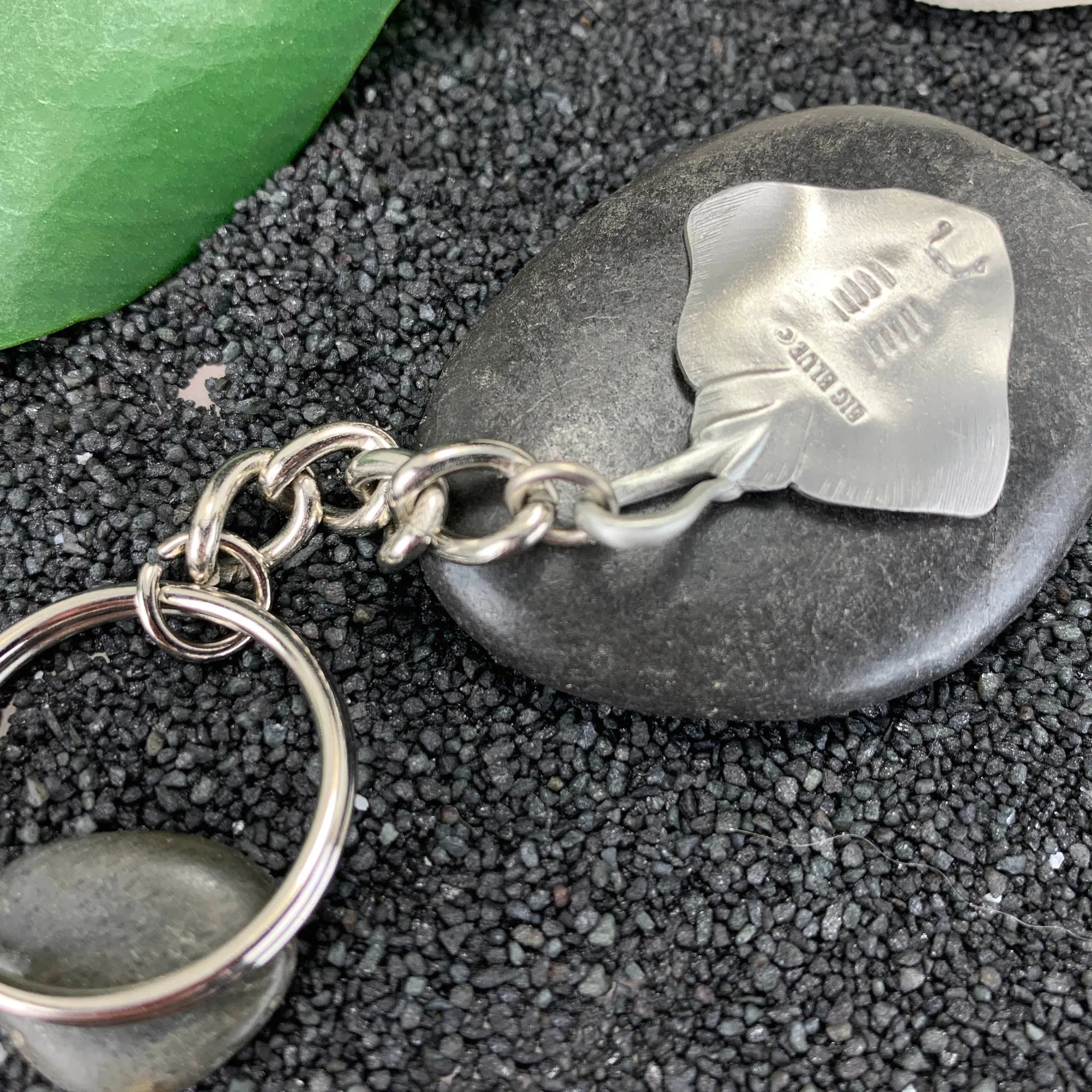 Stingray Keychain for Women and Men- Stingray Gifts for Women, Stingray Key Ring, Stingray Charm, Gifts for Scuba Divers, Sea Life Keychain