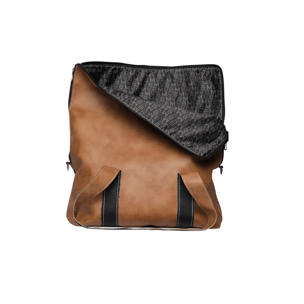 The Versa Flop Cork Vegan Messenger Bag | Black & Camel